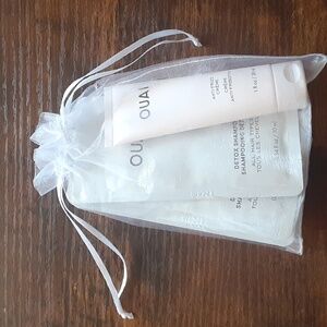 OUAI Bundle of 6 Detox Shampoos and an Anti-Frizz Creme